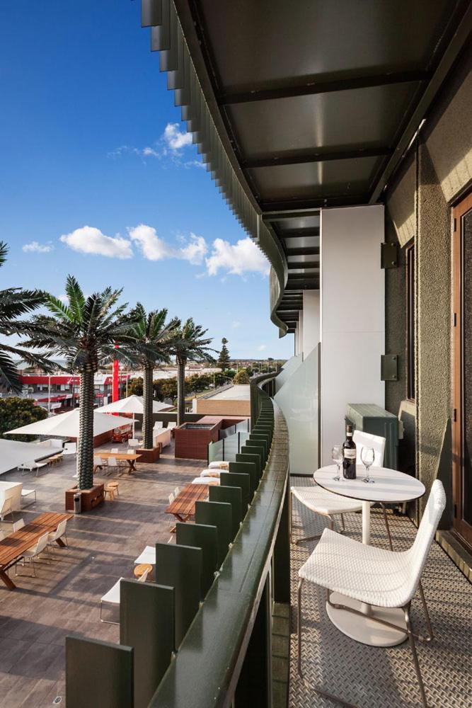 Quest Frankston On The Bay Aparthotel Exterior photo